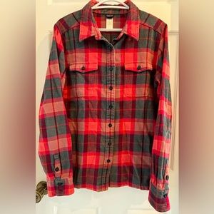 PATAGONIA button down long sleeves shirt
